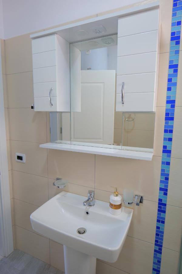 Kosta Apartments Sarande Exterior photo